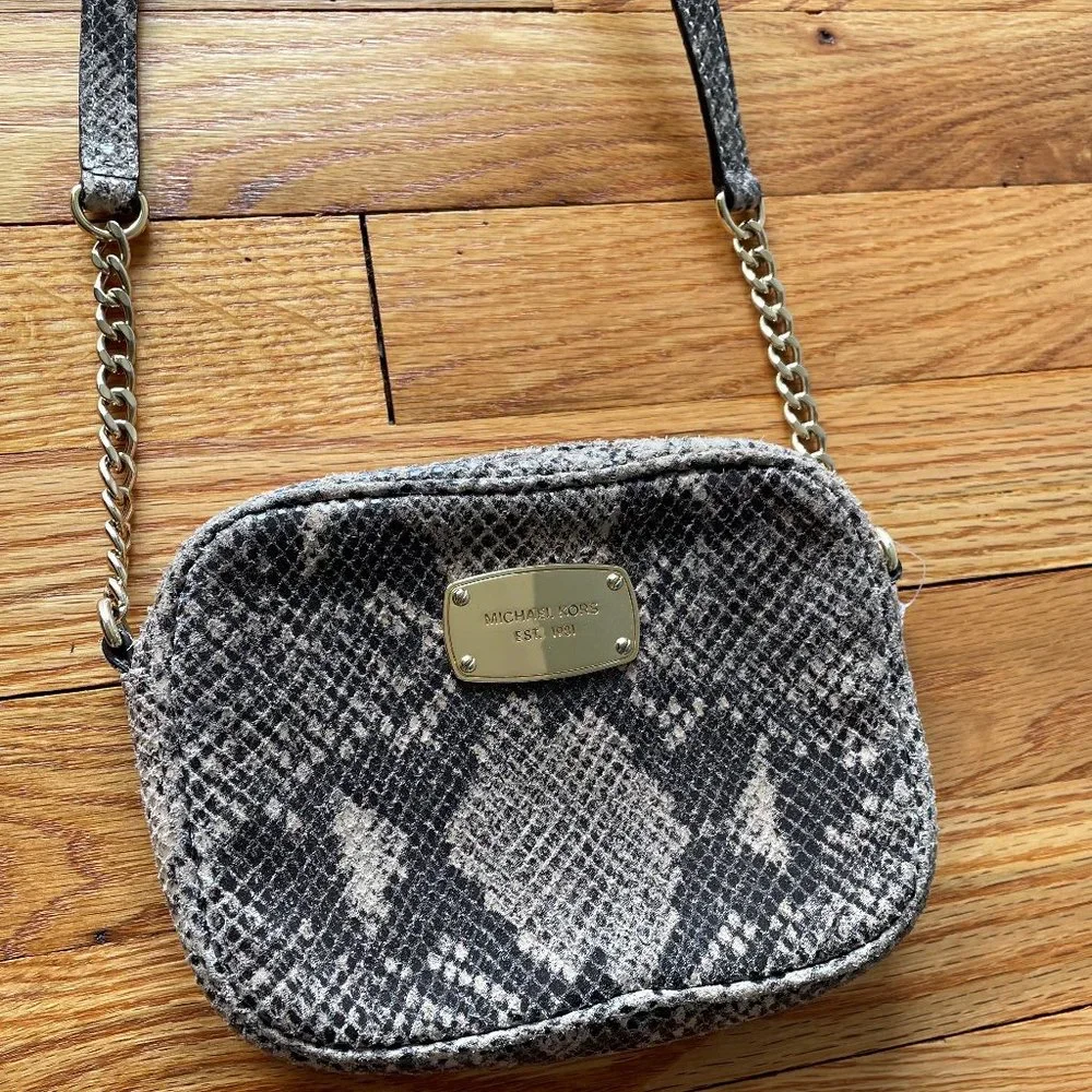 Michael Kors Mini Jet Set Crossbody- Snakeskin Pattern - Picture 3 of 8
